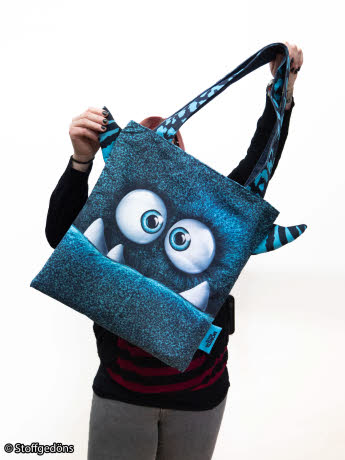 „🔥 Frisch reingekommen: DIY-Taschen-Panels mit coolen Monstermotiven! Das perfekte Wochenendprojekt. 🧵👾“