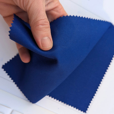 Polyesterstoff schwer entflammbar ausgerüstet nach DIN4102B1