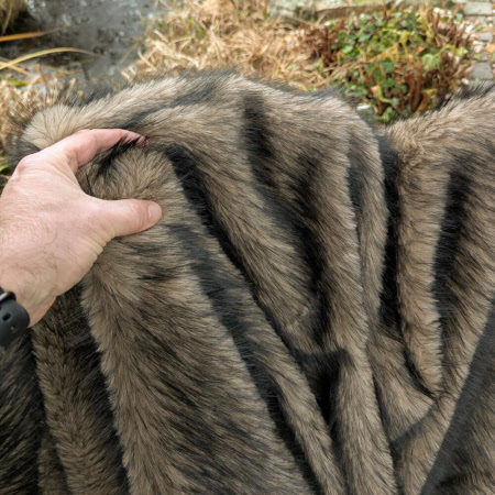 pelo_fox_beige_fellpluesch_dichter_flor