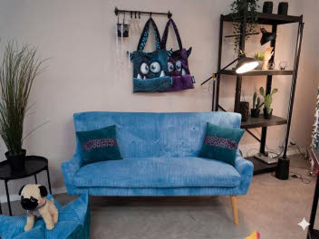 Sofa mit Wanja bezogen